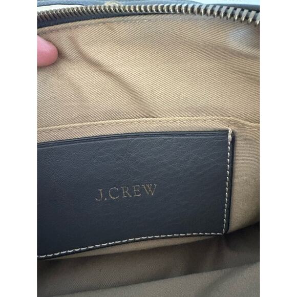 J.Crew Signet Flap Crossbody Bag – Minimalist Dark Grey Pebbled Italian Leather - Picture 5 of 12